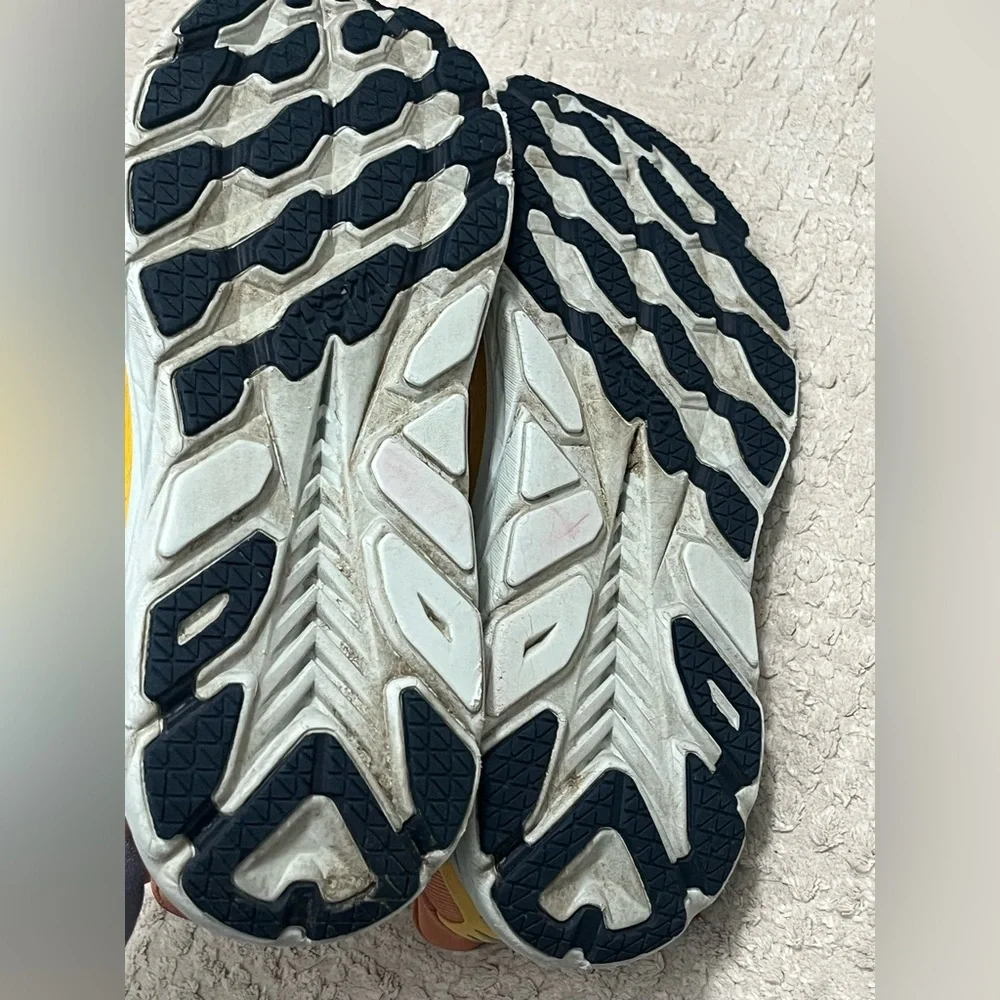 Hoka Clifton 8 Running Shoes - Picture 6 of 8